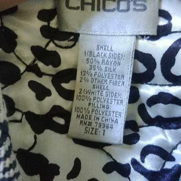 Chico's Reversible Quilt Silk Blend Leopard Print/Town Center On One Size - Picture 11 of 15